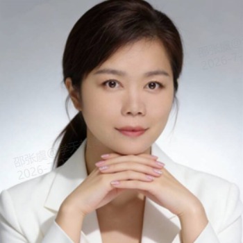 易鸿鹄
