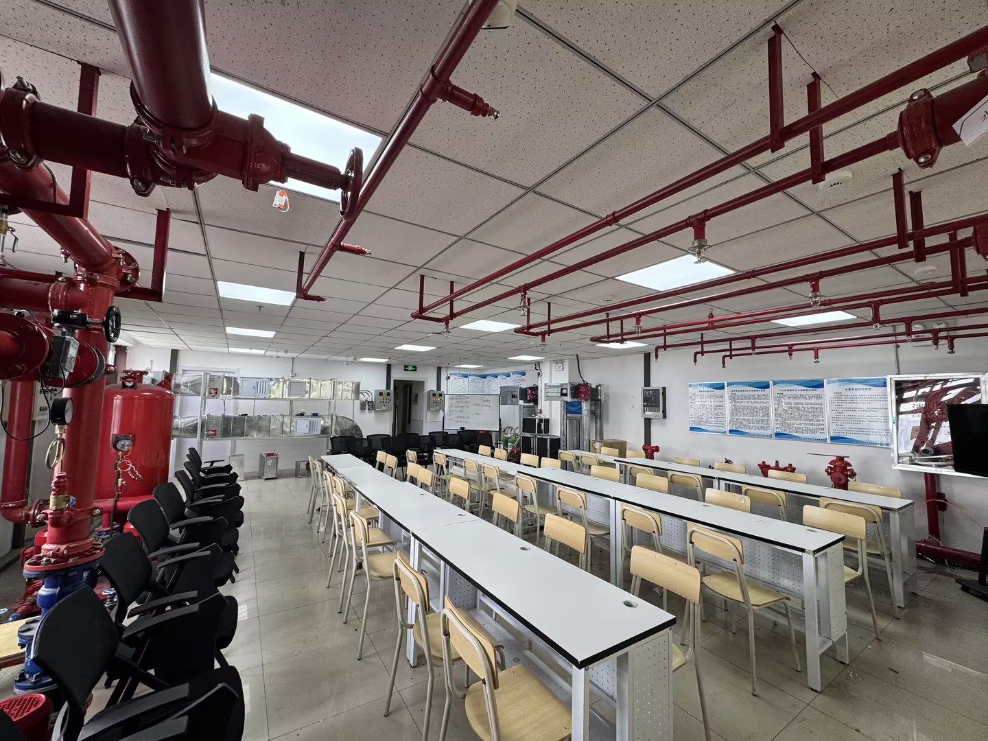 乌鲁木齐消防学校校园风采