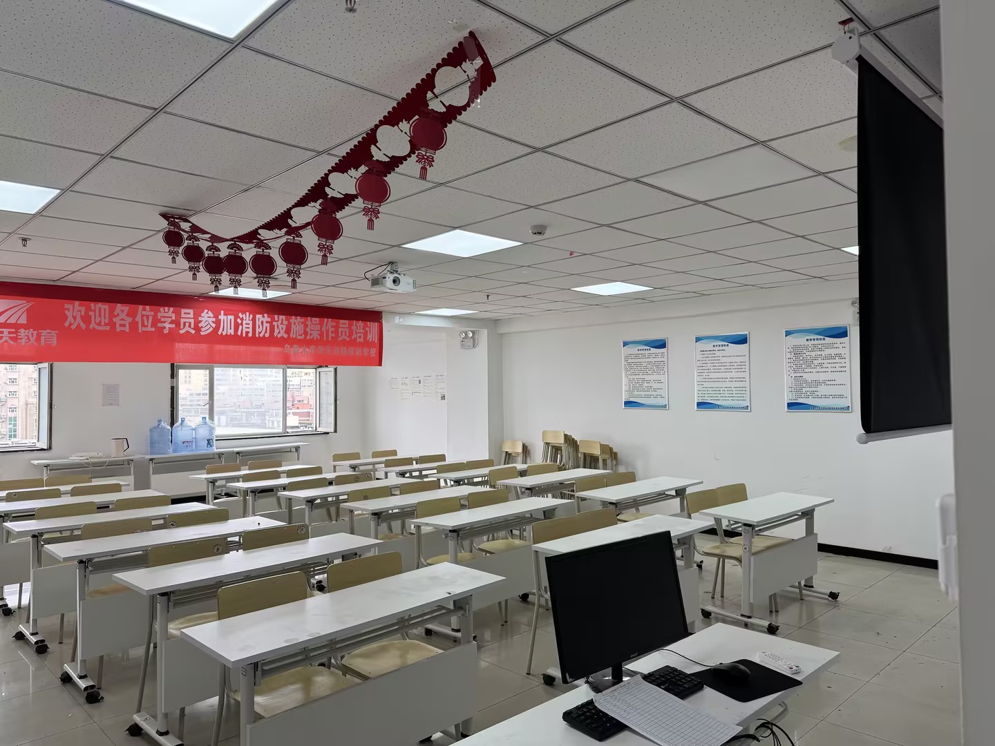 乌鲁木齐消防学校校园风采
