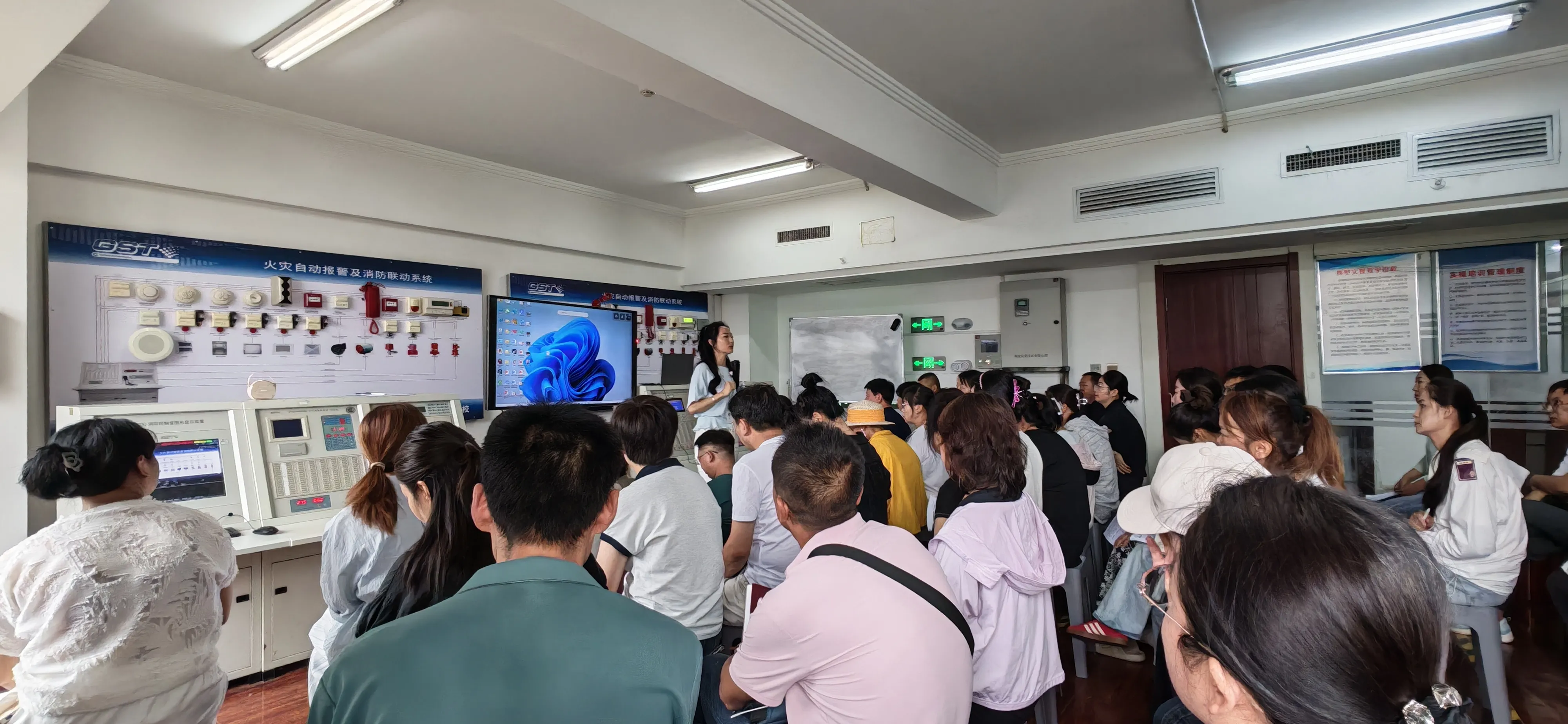学天教育_银川消防学校_分校风采